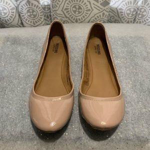 Patent Nude Flats